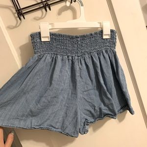 Gaucho Jean Shorts size Large